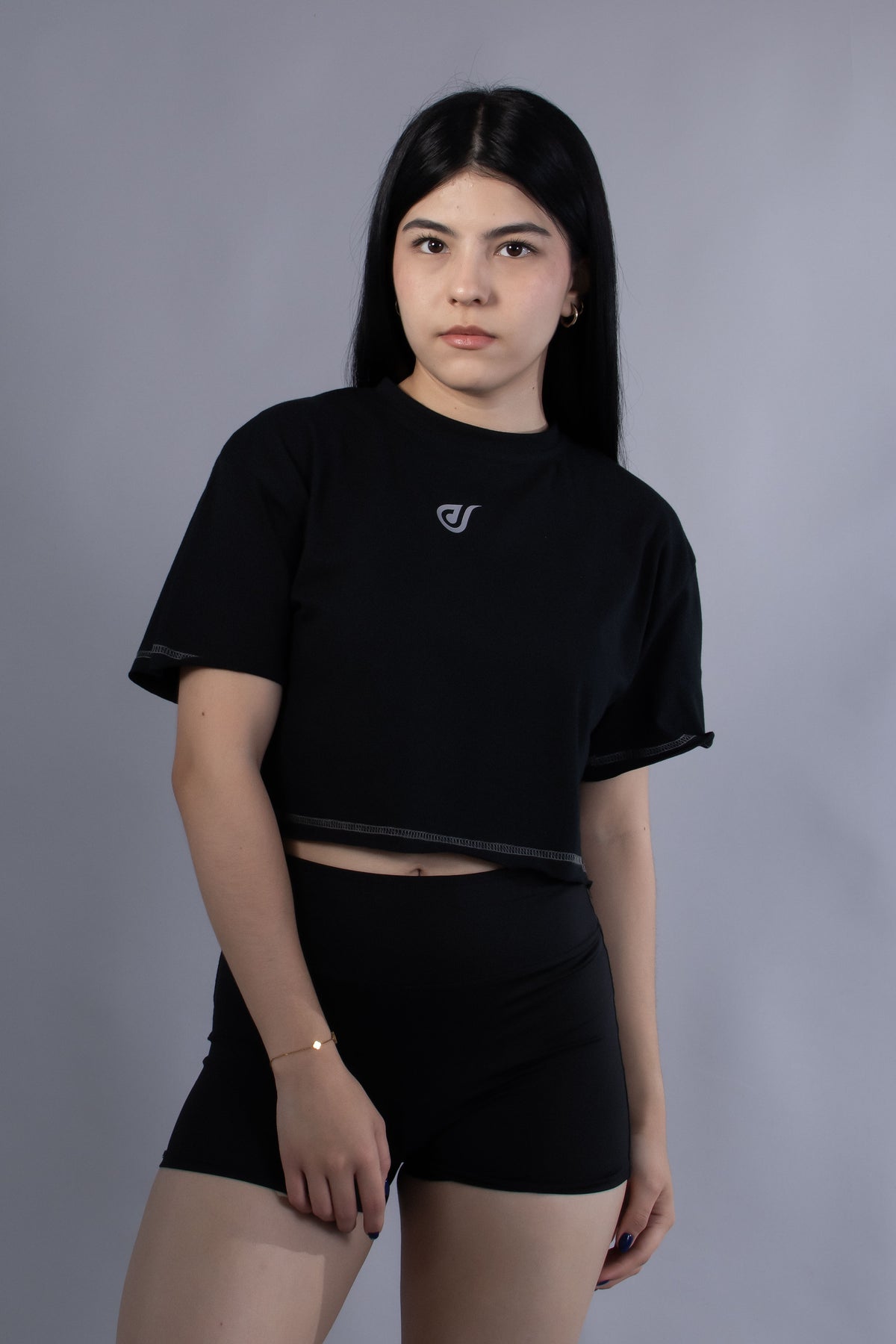 Ideon Crop Negro Mujer